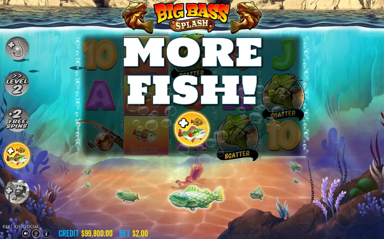 Banner alb „MORE FISH!” acoperă rolele, cu cele cinci pictograme de modificator pe marginea stângă.